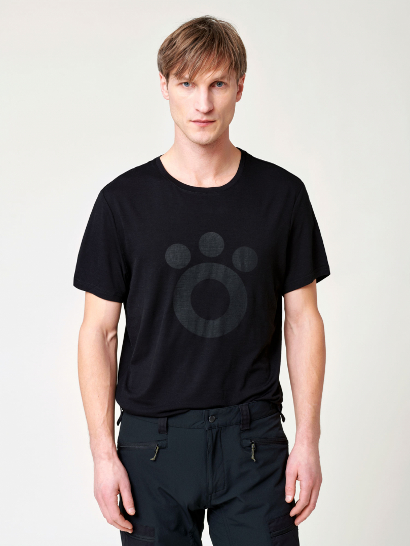 Men's Merino T-shirt - Big Black Logo i gruppen Herr / Tröjor - Herr / T-shirt - Herr / Merino t-shirt - Herr hos Röyk (1855881_r)