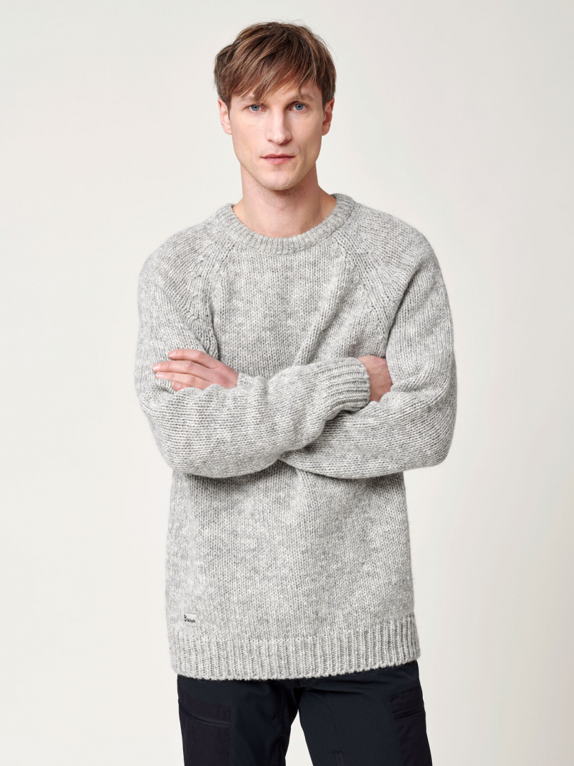 Men's Norrby Wool Sweater - Grey Melange i gruppen Herr / Tröjor - Herr / Stickat - Herr hos Röyk (11001121_r)