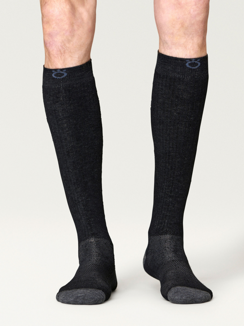 Hiker Merino Mid High Socks - Black i gruppen Accessoarer / Strumpor / Vandringssockor hos Röyk (1310083436_r)