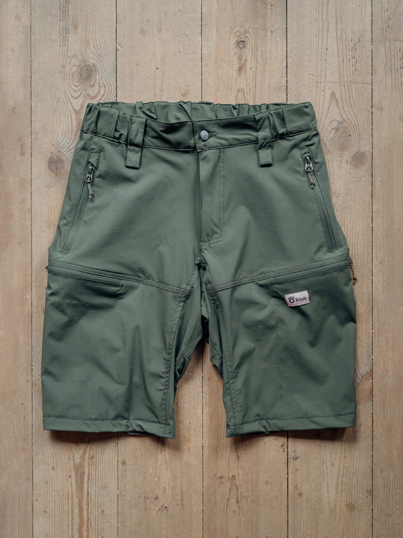 Women's Hiking Flex Shorts - Forest Green i gruppen Dam / Byxor & shorts - Dam / Shorts hos Röyk (292136_r)